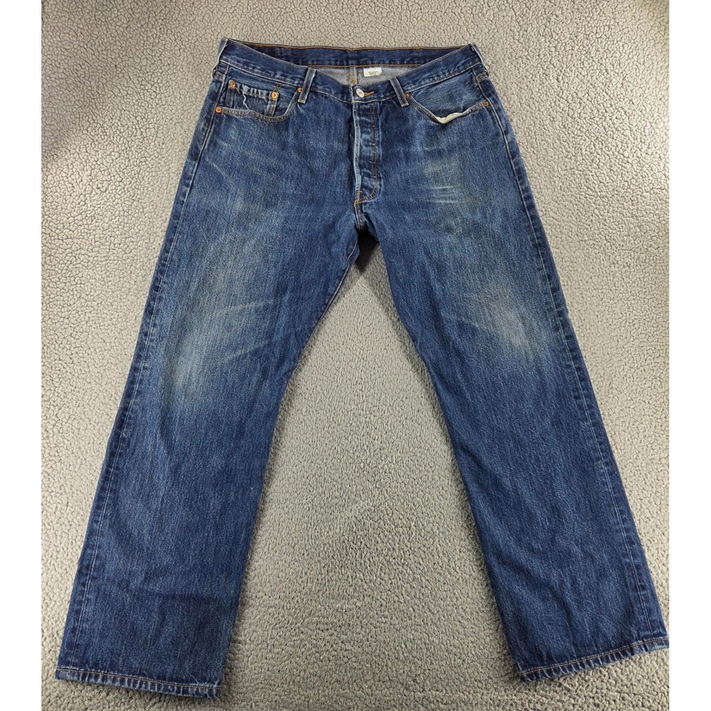 Levis 501 Jeans Mens 38x30  Blue Medium Wash Straight Leg Button Fly Denim